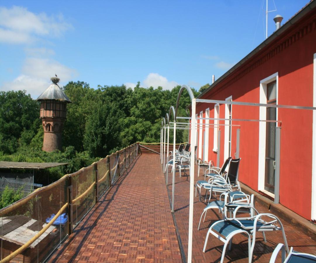 Landhotel Storchenkrug Rühstädt Exterior foto